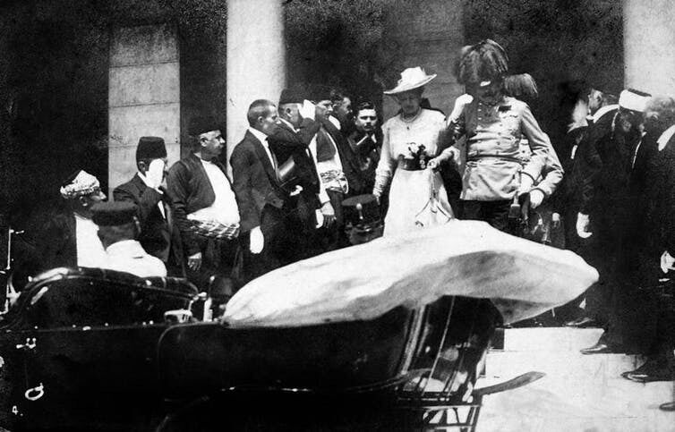 Franz Ferdinand and his wife Sophie just before the assassination. Wikimedia Commons