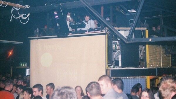 Luke O’Brien’s picture shows the DJ box in Sir Henry’s, which was located above the bar.