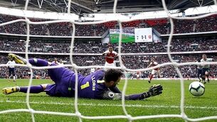 Lloris prevents Spurs implosion