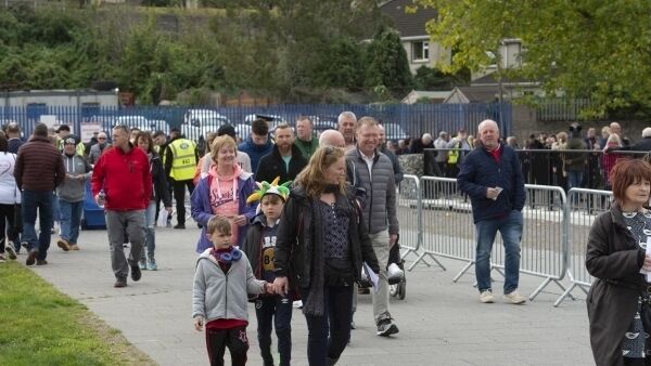 People arriving at the Liam Miller tribute match at Páirc Uí Chaoimh, Cork. Picture Dan Linehan People arriving at the Liam Miller tribute match at Páirc Uí Chaoimh, Cork. Picture Dan Linehan