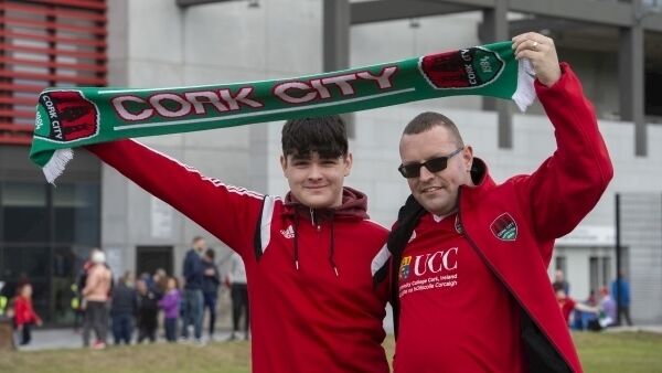 Michael O’Sullivan, Mallow with Alan Mitchell at the Liam Miller tribute match at Páirc Uí Chaoimh, Cork. Picture Dan Linehan Michael O’Sullivan, Mallow with Alan Mitchell at the Liam Miller tribute match at Páirc Uí Chaoimh, Cork. Picture Dan Linehan