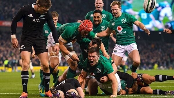 Jacob Stockdale of Ireland celebrates after scoring. Photo by Ramsey Cardy/Sportsfile
