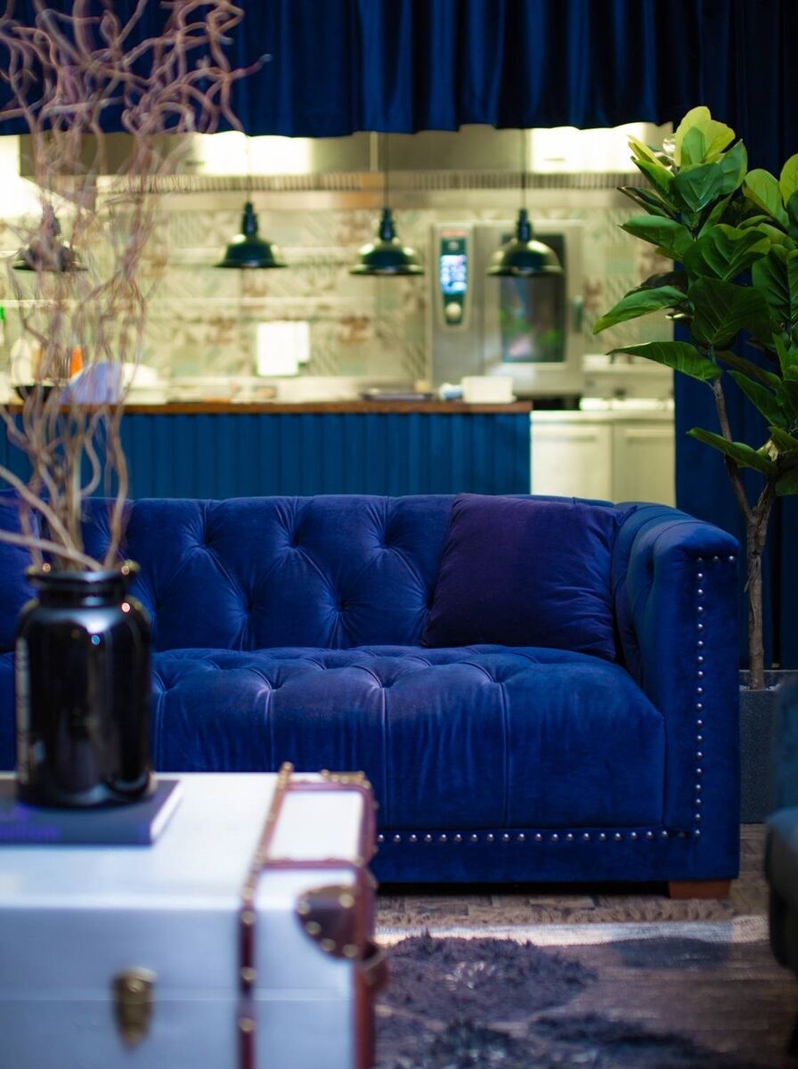 The Staying Inn Urban Bar Area: DFS Trafalgar €2,079