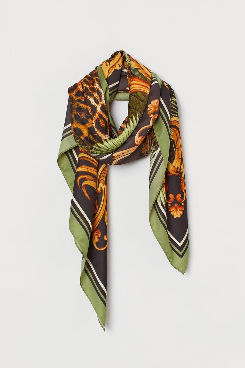 Scarf, H&M, €12.99