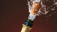 Family syndicate collect Lotto cheque of over €10 million