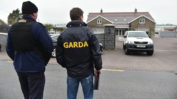 Scene of an early-morning Garda/CAB raid at White’s Cross outside Cork City. Eleven searches were carried out in total, including three at professional premises. Picture: Michael Mac Sweeney/Provision Scene of an early-morning Garda/CAB raid at White’s Cross outside Cork City. Eleven searches were carried out in total, including three at professional premises. Picture: Michael Mac Sweeney/Provision