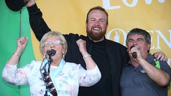 Open Champion Shane Lowry’s triumphant homecoming to Clara. Photo: Stephen Collins/Collins Photos.