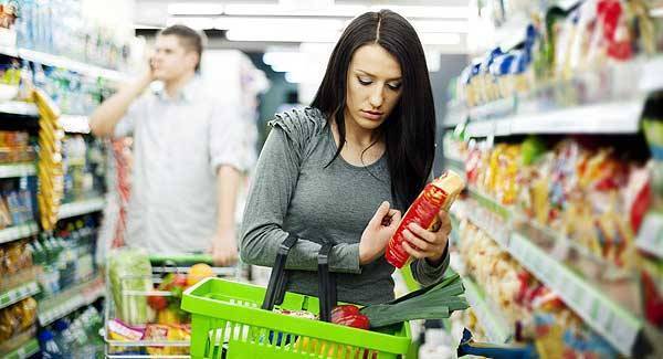 Grocery price inflation at supermarkets eases back to 2.8% as €2.49bn spent at tills