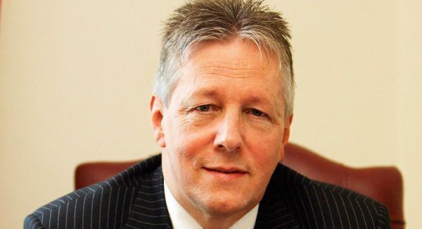 North's first minister in right to hold weapons call