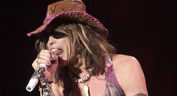 Aerosmith frontman broke shoulder in stage fall