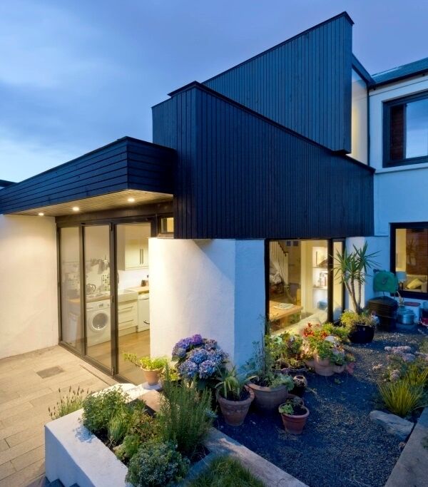 The Blackpitts project The Blackpitts project