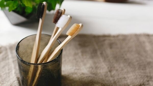 Opt for bamboo toothb r u s h e s i n s t e a d o f plastic which end up littering the ocean and swallowed by sea life. Opt for bamboo toothb r u s h e s i n s t e a d o f plastic which end up littering the ocean and swallowed by sea life.