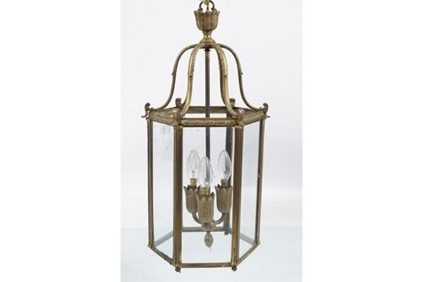 A 19th-century brass hall lantern from Luttrellstown Castle (€300-€500) A 19th-century brass hall lantern from Luttrellstown Castle (€300-€500)