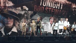 Review: Rod Stewart rocks Leeside with high energy entertainment 