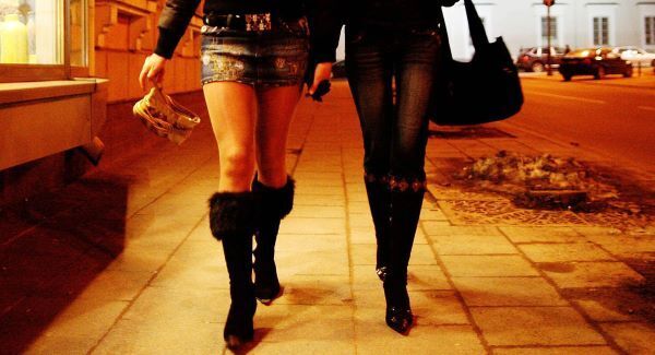 Prostitute twins, 70, call it a day
