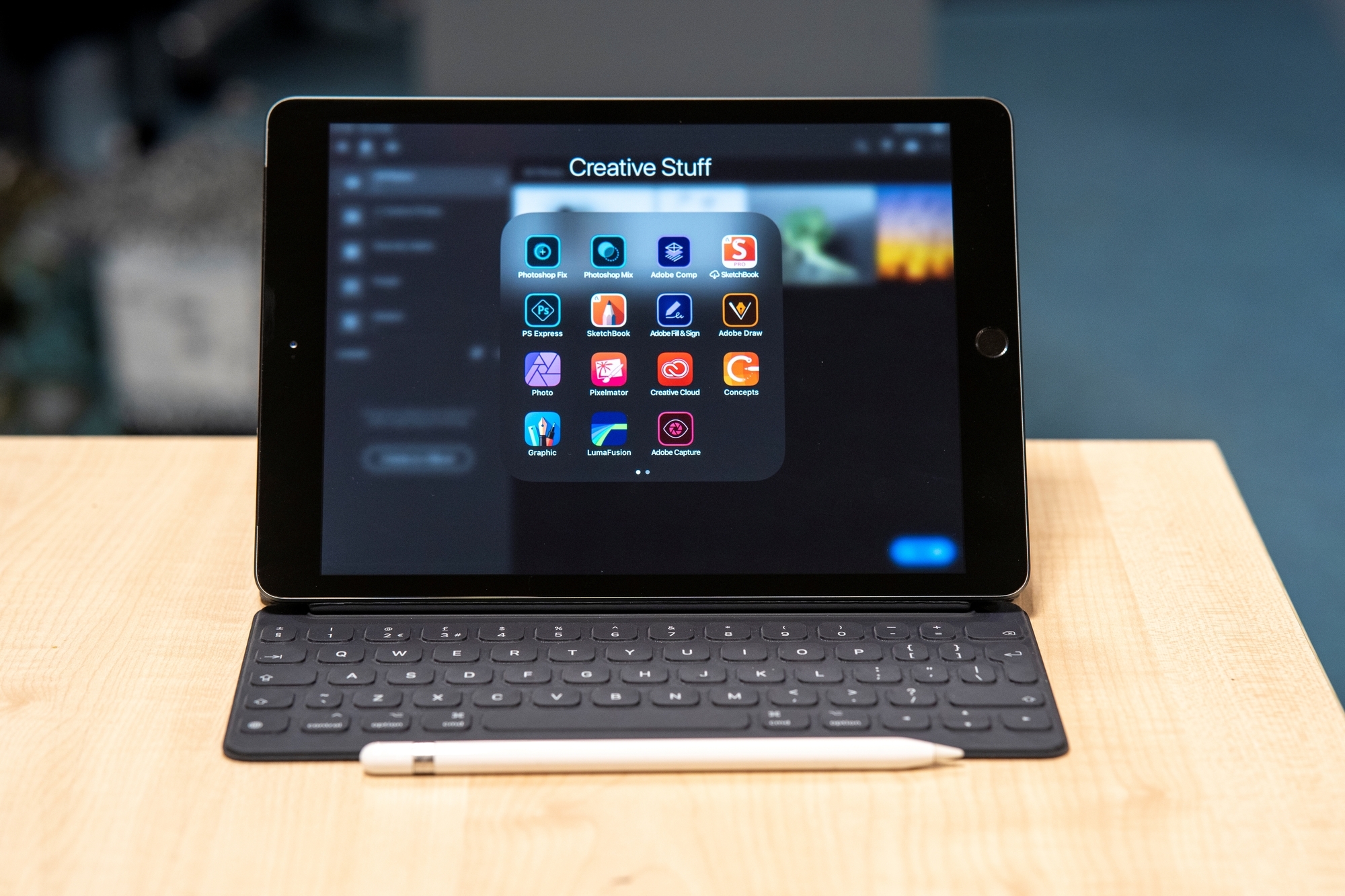Apple iPad goes on sale in UK