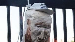 Glazers won't sell United for 'many, many years'