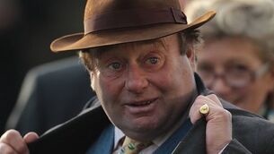 Bobs tops Gold field