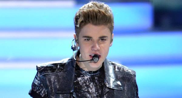 'Spoiled brat' Bieber throws 'fit' over tattoo price