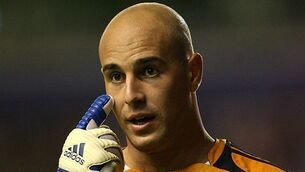 Bullish Hodgson says Reina not leaving Pool