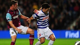 Happy Hammers pile pressure on winless Hoops 