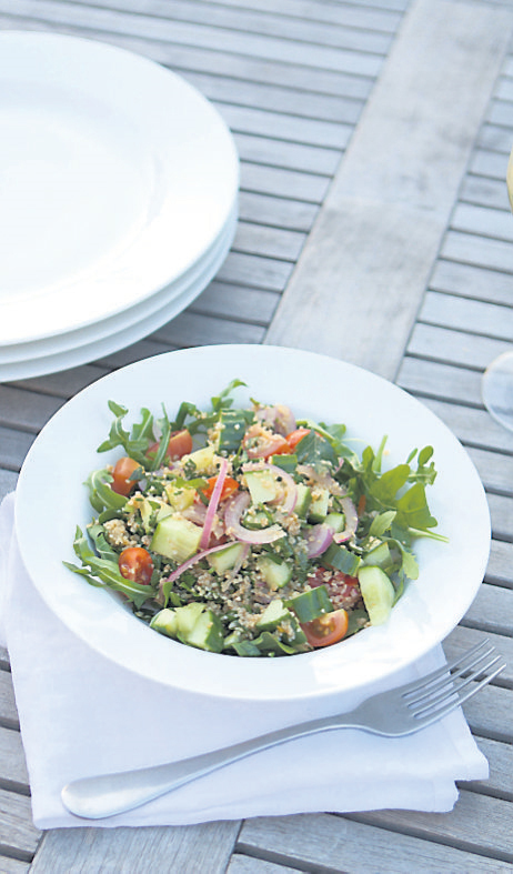 Couscous and cucumber salad with lemon dressing