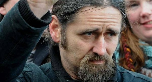 Independents call on Ming to quit