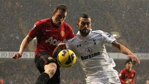 Dempsey’s Fergie time blow to United’s title tilt