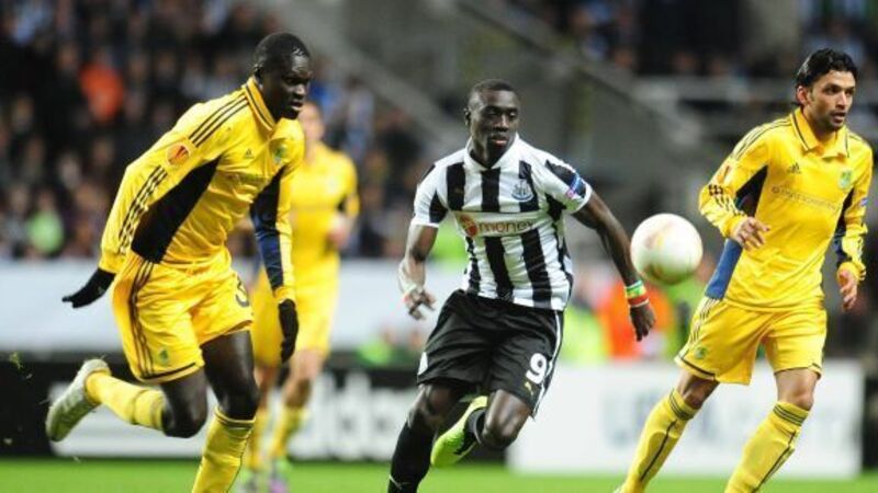 Pardew fumes at ref as Magpies held Pardew fumes at ref as Magpies held