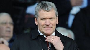 Ferguson laments departure of United chief executive Gill 