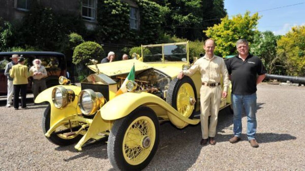 Iconic IRA vehicles roll into Cork