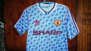 Sponsorship and broadcast deals to help Man Utd keep pace with rivals 