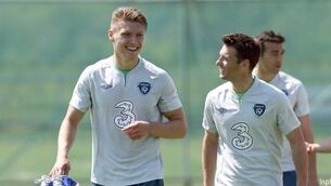 Hendrick named in new Irish midfield  