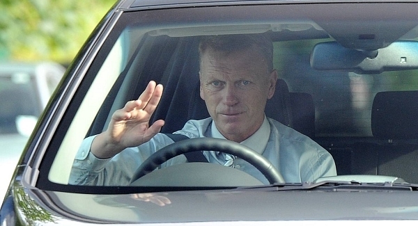 Moyes turns to Giggs and Neville to fill ‘backroom’