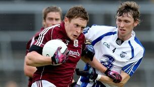 Galway squeeze past brave Déise 