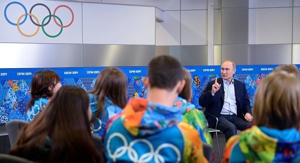 Putin links gay people to paedophiles ahead of Games