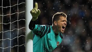 Szczesny makes case for   defence