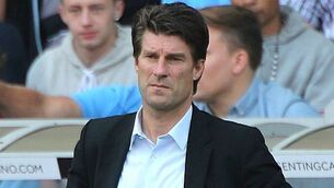 Struggling Swans sack Laudrup