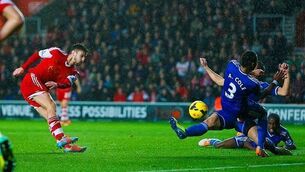 Jose says no swoop for new strikers as Saints swept aside