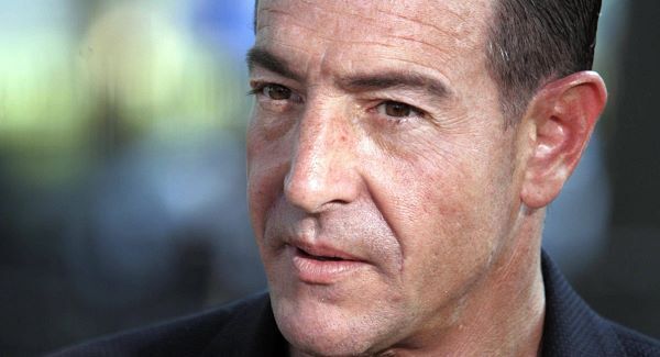 Lohan's father denies attack