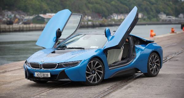 BMW i8: Futuristic approach and incredible performance
