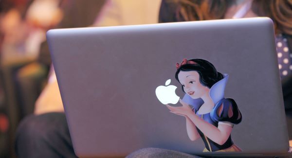 Irish children half as likely to see net porn as Danish children