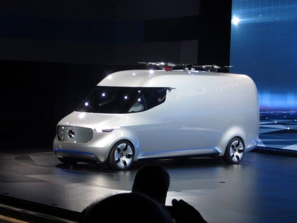 Mercedes-Benz introduced its concept Vision van, an all-electric with a range going up to 270km