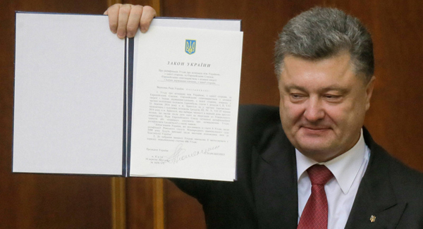 Ukraine&rsquo;s parliament ratifies pact to deepen EU ties