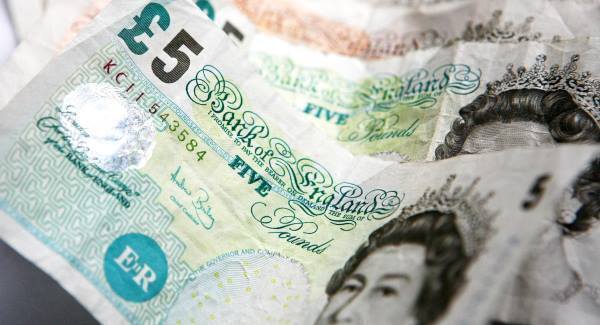 UK economy surpasses its pre-crisis level