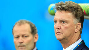Van Gaal shrugs off Jos&eacute;&rsquo;s mind-games