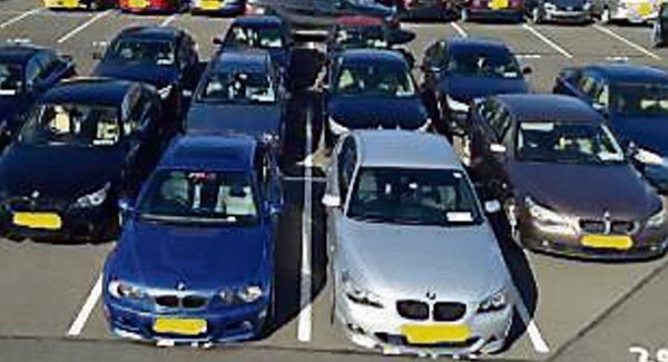 Garda&iacute; seize 18 BMWs and man arrested in scam probe