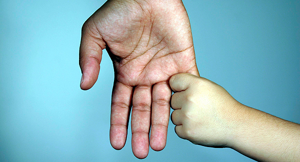 &lsquo;Devious&rsquo; mum avoids jail by allowing shared custody