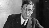 De Valera deserves to be honoured in 2016