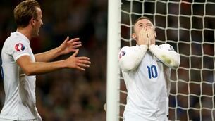 Wayne Rooney breaks England record